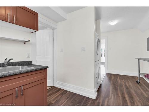 D (Upper)-98 Church Street, Kitchener, ON - Indoor Photo Showing Other Room