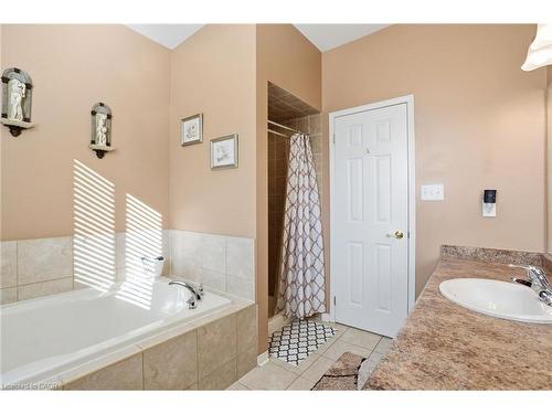 23 Mathews Court, Brantford, ON - Indoor Photo Showing Bathroom