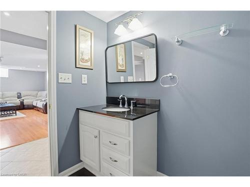 23 Mathews Court, Brantford, ON - Indoor Photo Showing Bathroom