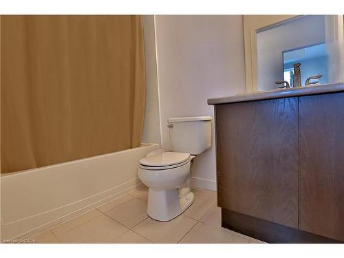417-5020 Corporate Drive, Burlington, ON - Indoor Photo Showing Bathroom