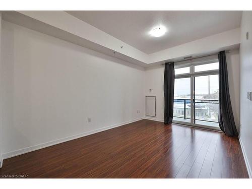 417-5020 Corporate Drive, Burlington, ON - Indoor Photo Showing Other Room