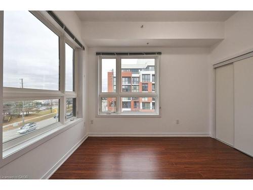 417-5020 Corporate Drive, Burlington, ON - Indoor Photo Showing Other Room