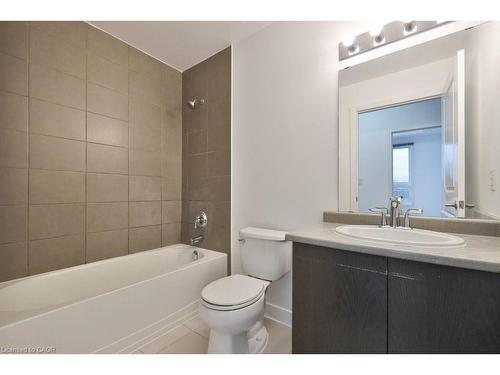 417-5020 Corporate Drive, Burlington, ON - Indoor Photo Showing Bathroom