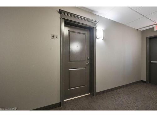 417-5020 Corporate Drive, Burlington, ON - Indoor Photo Showing Other Room