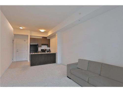 417-5020 Corporate Drive, Burlington, ON - Indoor Photo Showing Kitchen