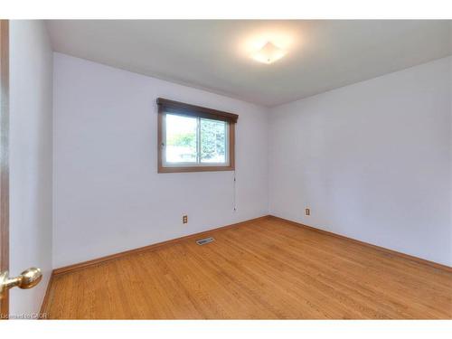 406 Franklin Street N, Kitchener, ON - Indoor Photo Showing Other Room