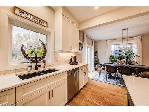 928 Chapel Hill Court, Kitchener, ON - Indoor Photo Showing Kitchen With Double Sink