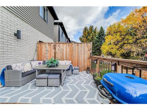 928 Chapel Hill Court, Kitchener, ON - Outdoor With Deck Patio Veranda With Exterior