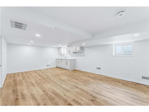 387 Weir Street N, Hamilton, ON - Indoor