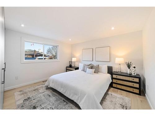 146 Kenora Avenue, Hamilton, ON - Indoor Photo Showing Bedroom