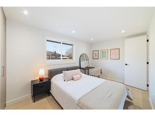 146 Kenora Avenue, Hamilton, ON - Indoor Photo Showing Bedroom