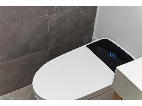 146 Kenora Avenue, Hamilton, ON - Indoor