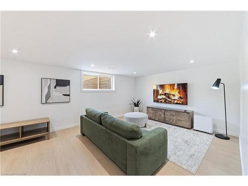 146 Kenora Avenue, Hamilton, ON - Indoor