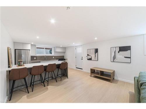 146 Kenora Avenue, Hamilton, ON - Indoor