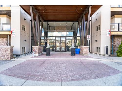 418-128 Garden Drive, Oakville, ON - Outdoor With Balcony