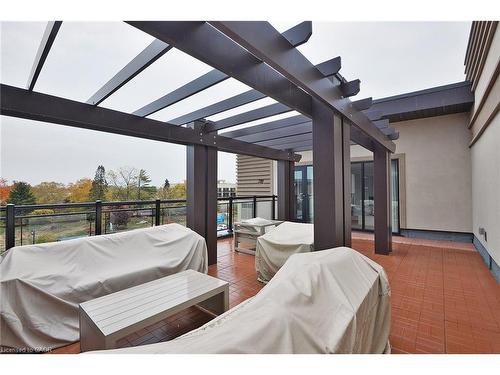 418-128 Garden Drive, Oakville, ON - Outdoor