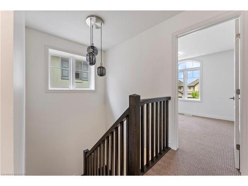 68 Dodman Crescent, Ancaster, ON - Indoor Photo Showing Other Room