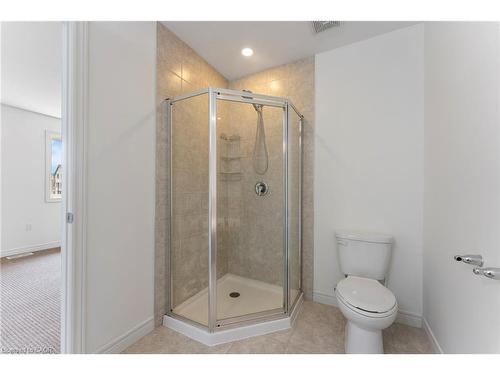 68 Dodman Crescent, Ancaster, ON - Indoor Photo Showing Bathroom