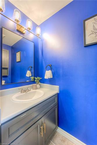 243 Highview Drive, Kitchener, ON - Indoor Photo Showing Bathroom