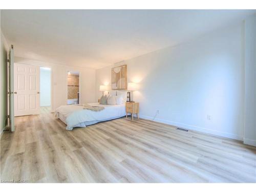 243 Highview Drive, Kitchener, ON - Indoor Photo Showing Bedroom