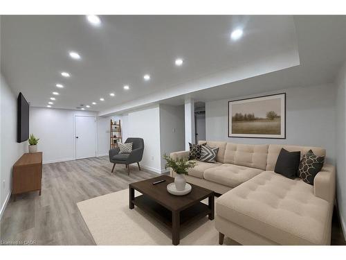 243 Highview Drive, Kitchener, ON - Indoor Photo Showing Living Room