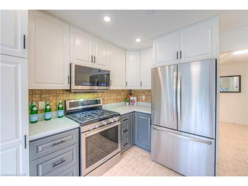 243 Highview Drive, Kitchener, ON - Indoor Photo Showing Kitchen