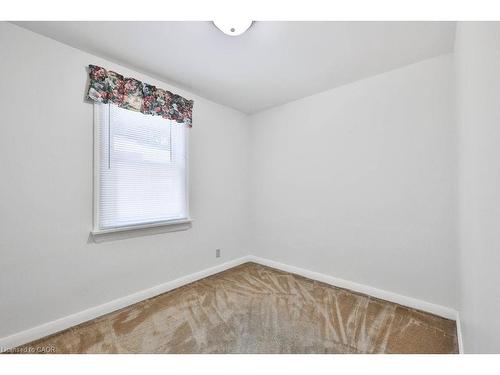 68 Oriole Avenue, Mississauga, ON - Indoor Photo Showing Other Room