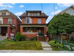 202 Prospect Street S Hamilton, ON L8M 2Z7