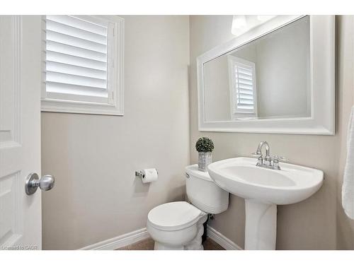 95 Hemlock Way, Grimsby, ON - Indoor Photo Showing Bathroom