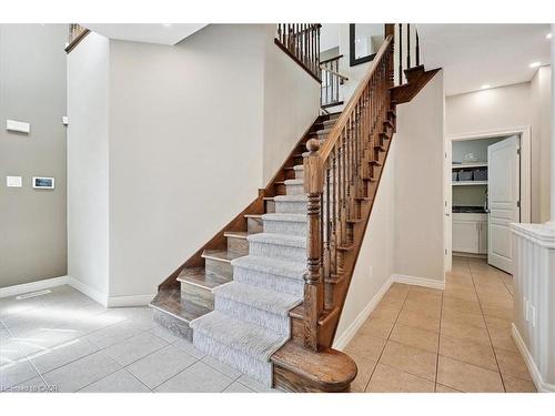 95 Hemlock Way, Grimsby, ON - Indoor Photo Showing Other Room