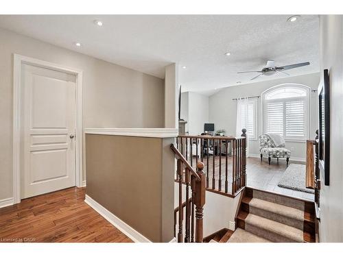 95 Hemlock Way, Grimsby, ON - Indoor Photo Showing Other Room