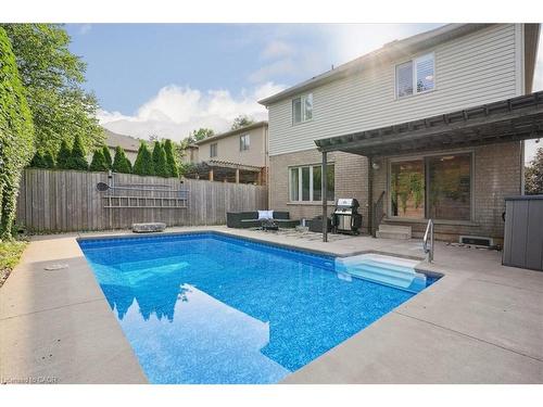 95 Hemlock Way, Grimsby, ON - Outdoor With In Ground Pool With Deck Patio Veranda