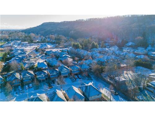 95 Hemlock Way, Grimsby, ON - Outdoor With View