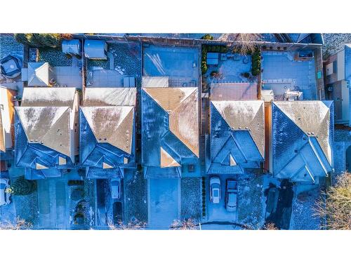 95 Hemlock Way, Grimsby, ON - Outdoor With Facade