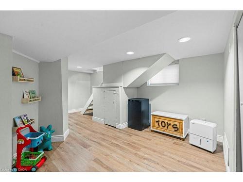 18 Park Row N, Hamilton, ON - Indoor