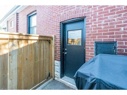 18 Park Row N, Hamilton, ON -  With Exterior