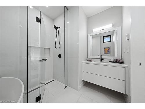 1826 Moser Young Road, Wellesley, ON - Indoor Photo Showing Bathroom