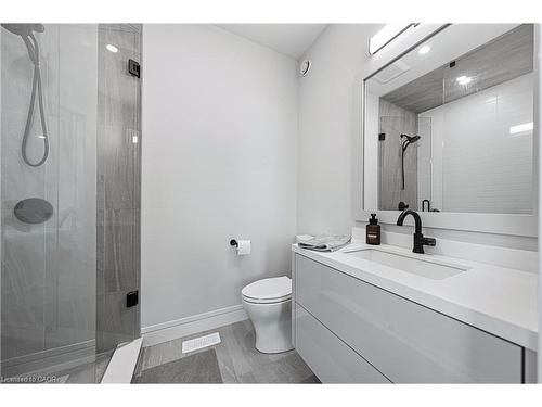 1826 Moser Young Road, Wellesley, ON - Indoor Photo Showing Bathroom