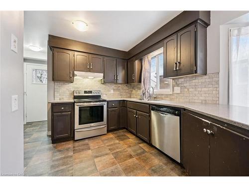 291 Patricia Avenue, Kitchener, ON - Indoor Photo Showing Kitchen