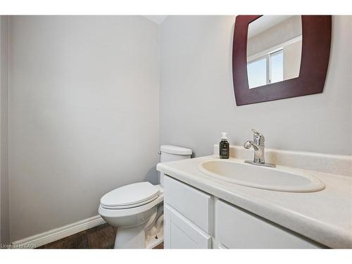 291 Patricia Avenue, Kitchener, ON - Indoor Photo Showing Bathroom