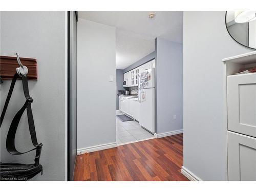 1510-35 Green Valley Drive, Kitchener, ON - Indoor Photo Showing Other Room