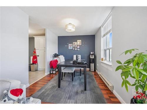 1510-35 Green Valley Drive, Kitchener, ON - Indoor