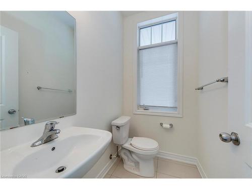 3130 Goodyear Road, Burlington, ON - Indoor Photo Showing Bathroom