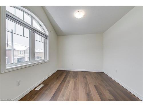 3130 Goodyear Road, Burlington, ON - Indoor Photo Showing Other Room