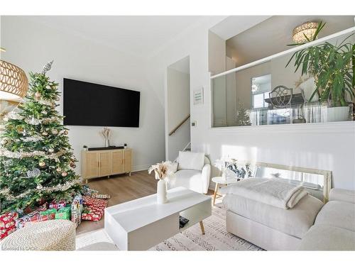 65-11 Harrisford Street, Hamilton, ON - Indoor