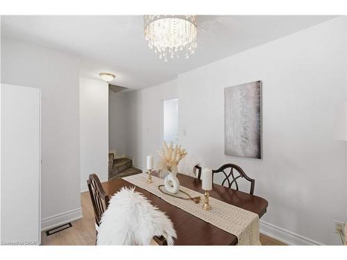65-11 Harrisford Street, Hamilton, ON - Indoor Photo Showing Dining Room