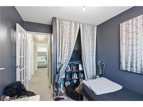 65-11 Harrisford Street, Hamilton, ON - Indoor