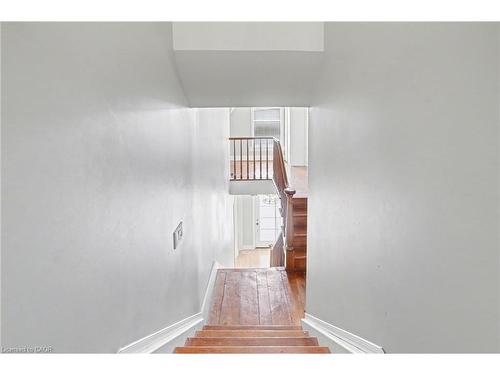 76 Main Street E, Mapleton, ON - Indoor Photo Showing Other Room