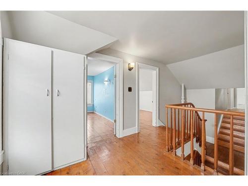 76 Main Street E, Mapleton, ON - Indoor Photo Showing Other Room