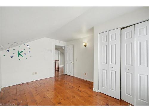 76 Main Street E, Mapleton, ON - Indoor Photo Showing Other Room